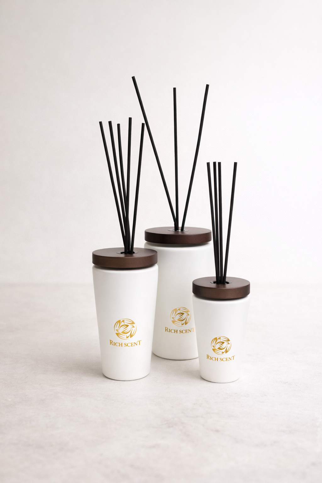 f7154507-e26b-4ce8-81ea-c777ebfde97d מפיץ ריח אוורסט לבן - Image 1