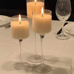 שלישיית נרות ריחניים בפמוטי זכוכית